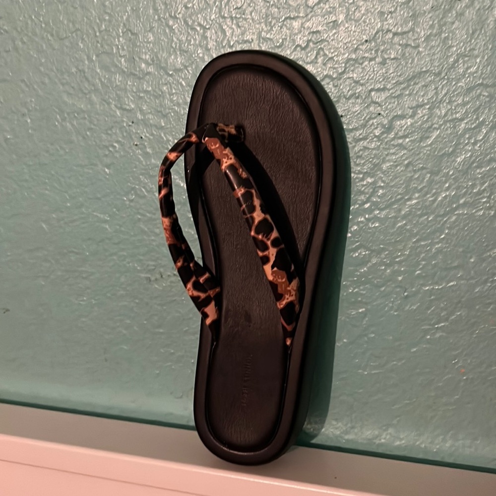 Platform sandal